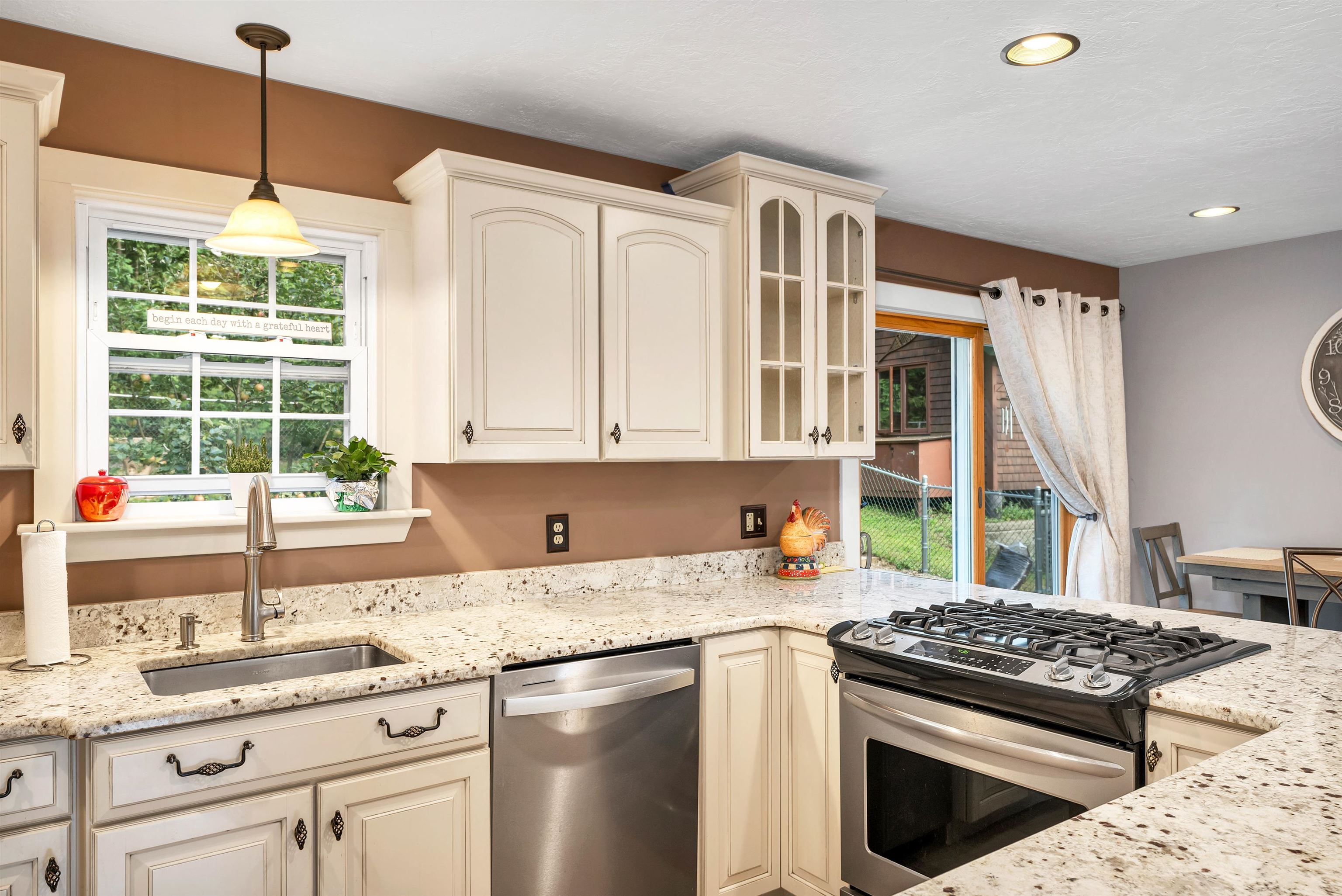 19 Champney Road Conway, NH 03860 - Photo 11 of 40