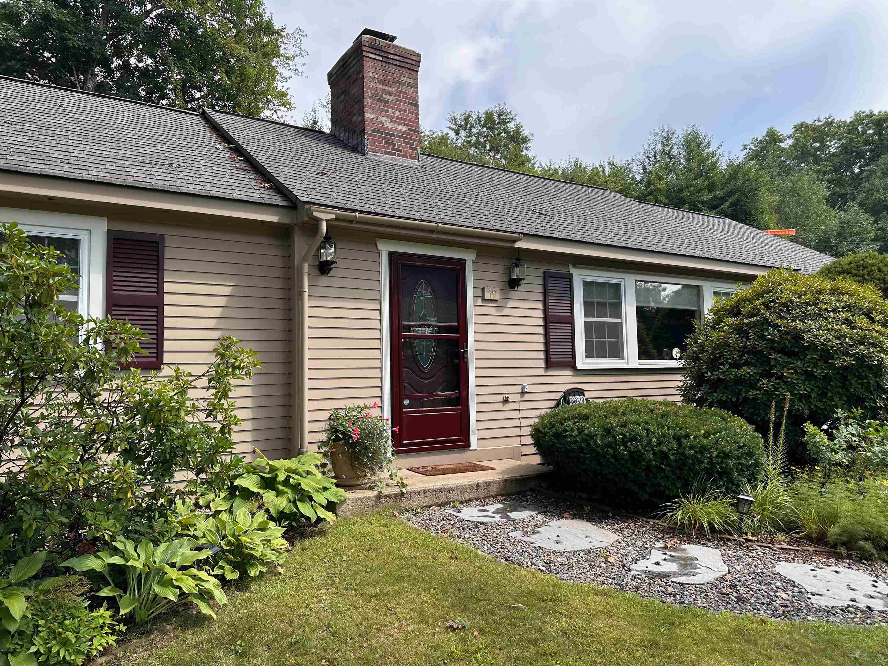 19 Champney Road Conway, NH 03860 - Photo 5 of 40