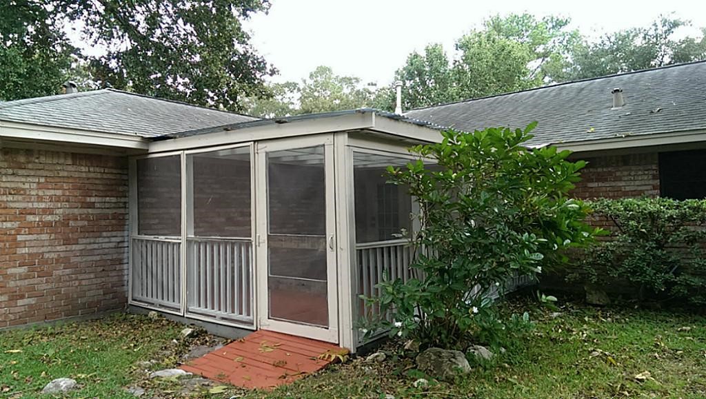 9122 Western Drive Houston, TX 77080 - Photo 19 of 20