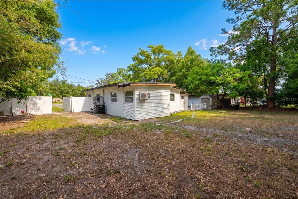 291 Ivey Road Casselberry, FL 32707 - Photo 4 of 32