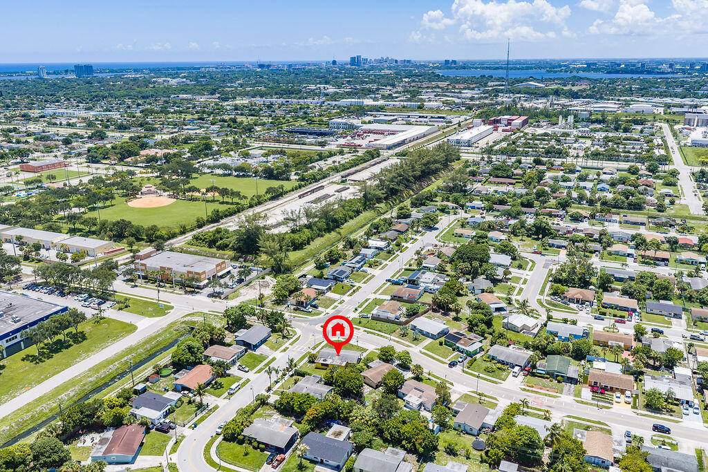 1500 West 13th Street Riviera Beach, FL 33404 - Photo 28 of 30 1500W13thStreetRivieraBeacho-14