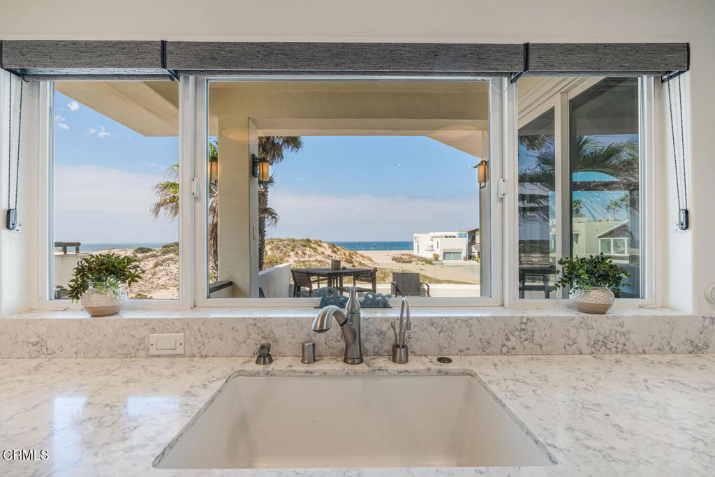 1501 Mandalay Beach Road Oxnard, CA 93035 - Photo 31 of 74 1501 Mandalay Beach Rd Oxnard-large-029-