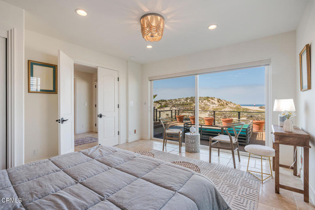 1501 Mandalay Beach Road Oxnard, CA 93035 - Photo 48 of 74 1501 Mandalay Beach Rd Oxnard-large-045-