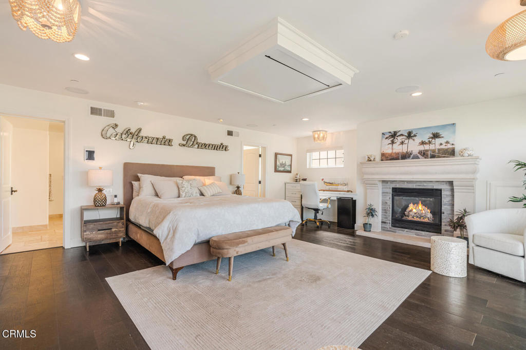 1501 Mandalay Beach Road Oxnard, CA 93035 - Photo 50 of 74 1501 Mandalay Beach Rd Oxnard-large-046-