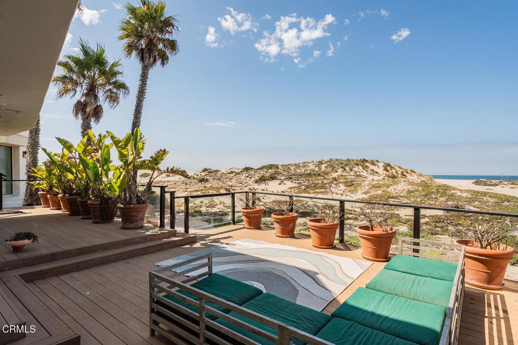 1501 Mandalay Beach Road Oxnard, CA 93035 - Photo 59 of 74 1501 Mandalay Beach Rd Oxnard-large-057-