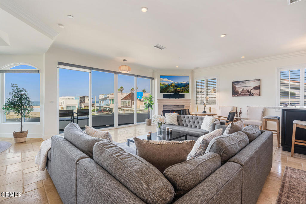 1501 Mandalay Beach Road Oxnard, CA 93035 - Photo 9 of 74 1501 Mandalay Beach Rd Oxnard-large-008-