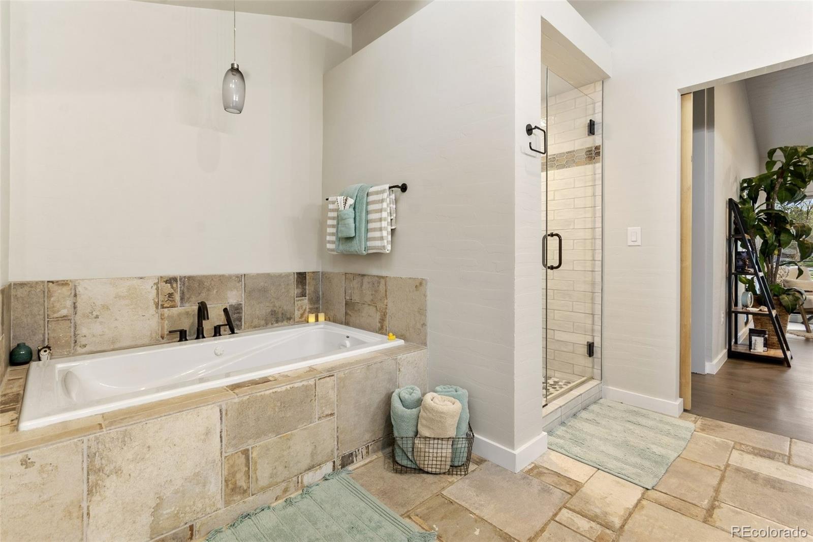 620 Front Range Road Littleton, CO 80120 - Photo 20 of 40