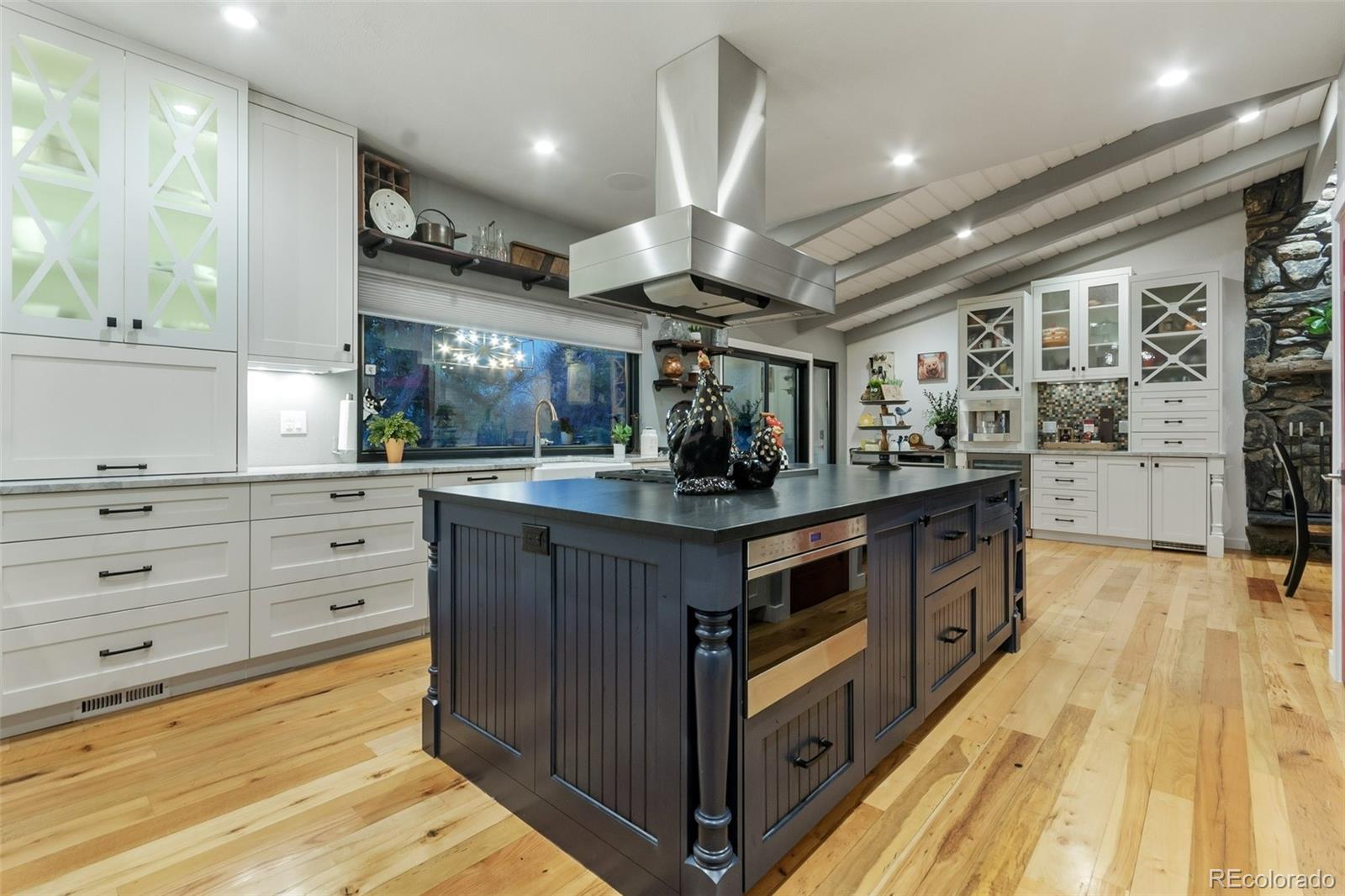 620 Front Range Road Littleton, CO 80120 - Photo 7 of 40