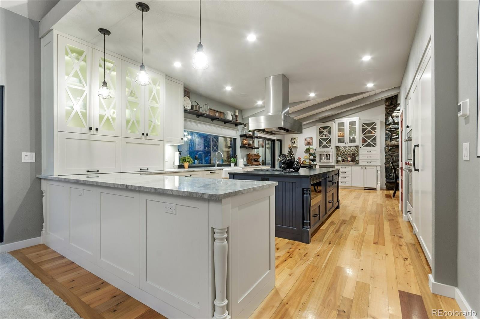 620 Front Range Road Littleton, CO 80120 - Photo 9 of 40