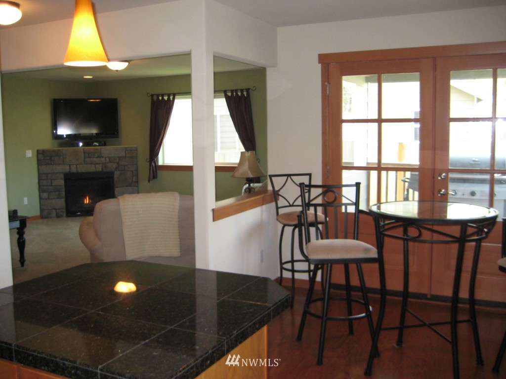 20811 9th Drive Southeast Bothell, WA 98021 - Photo 3 of 15