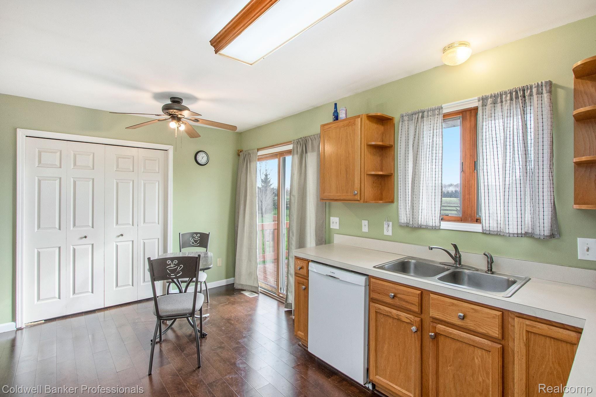 4524 Willis Road North Branch, MI 48461 - Photo 5 of 27 0N2A4485.jpg