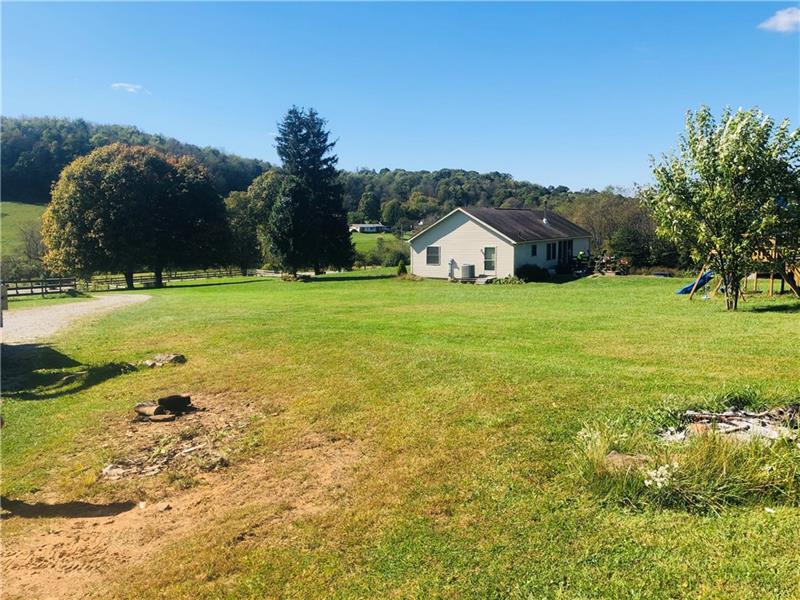 252 Pumpkin Hollow Road Georgetown, PA 15043 - Photo 4 of 25