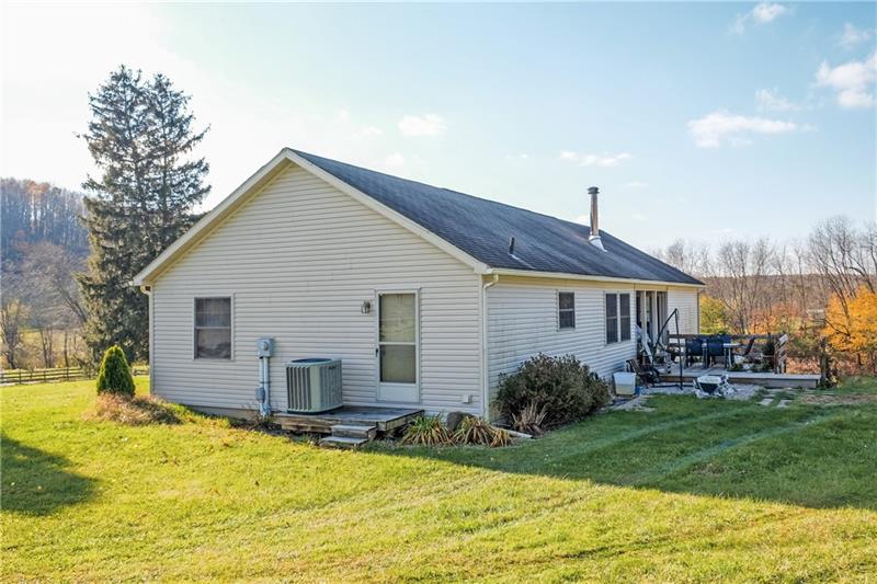 252 Pumpkin Hollow Road Georgetown, PA 15043 - Photo 5 of 25