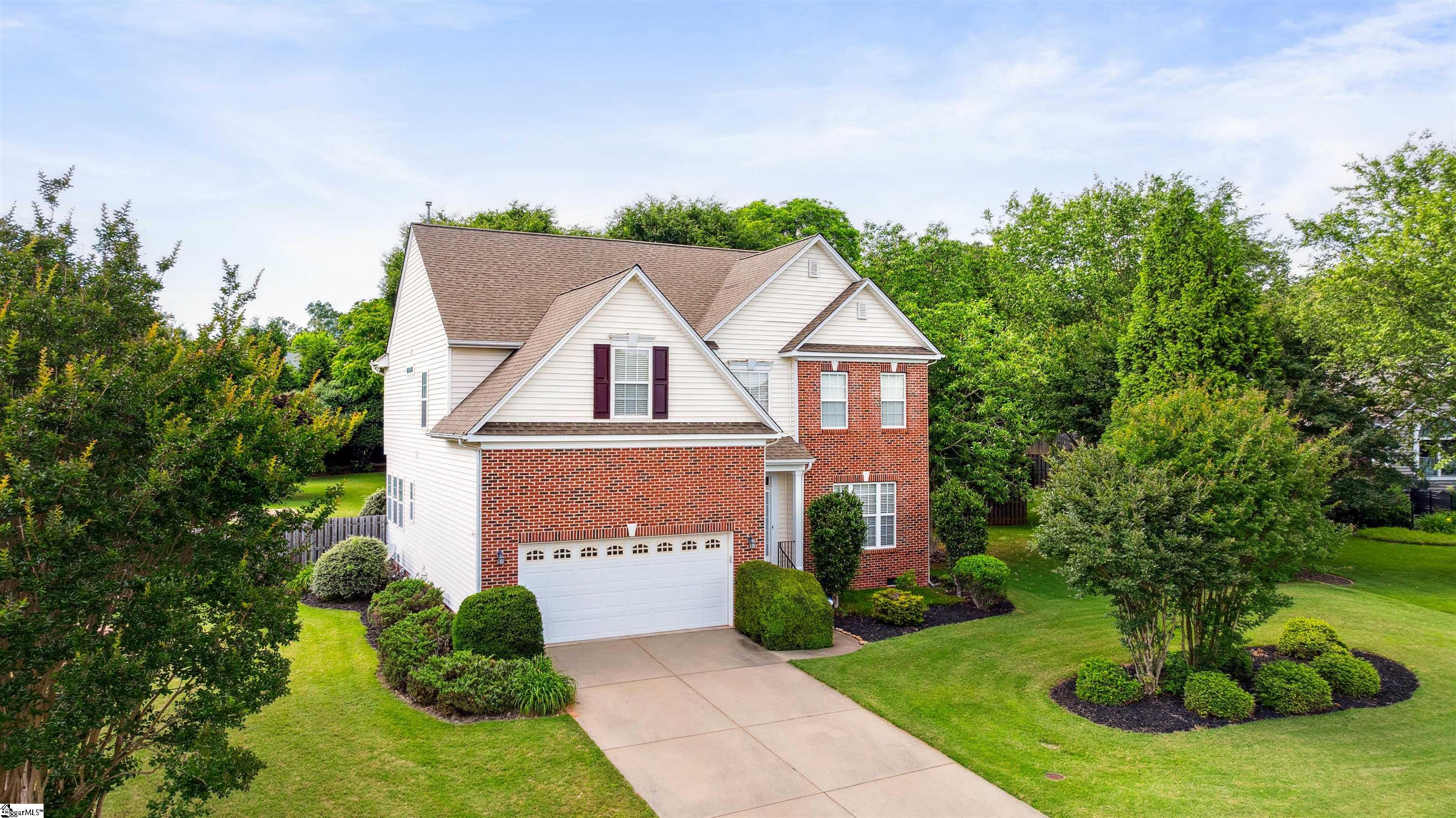 105 Franklin Meadow Way Greer, SC 29651 - Photo 2 of 38