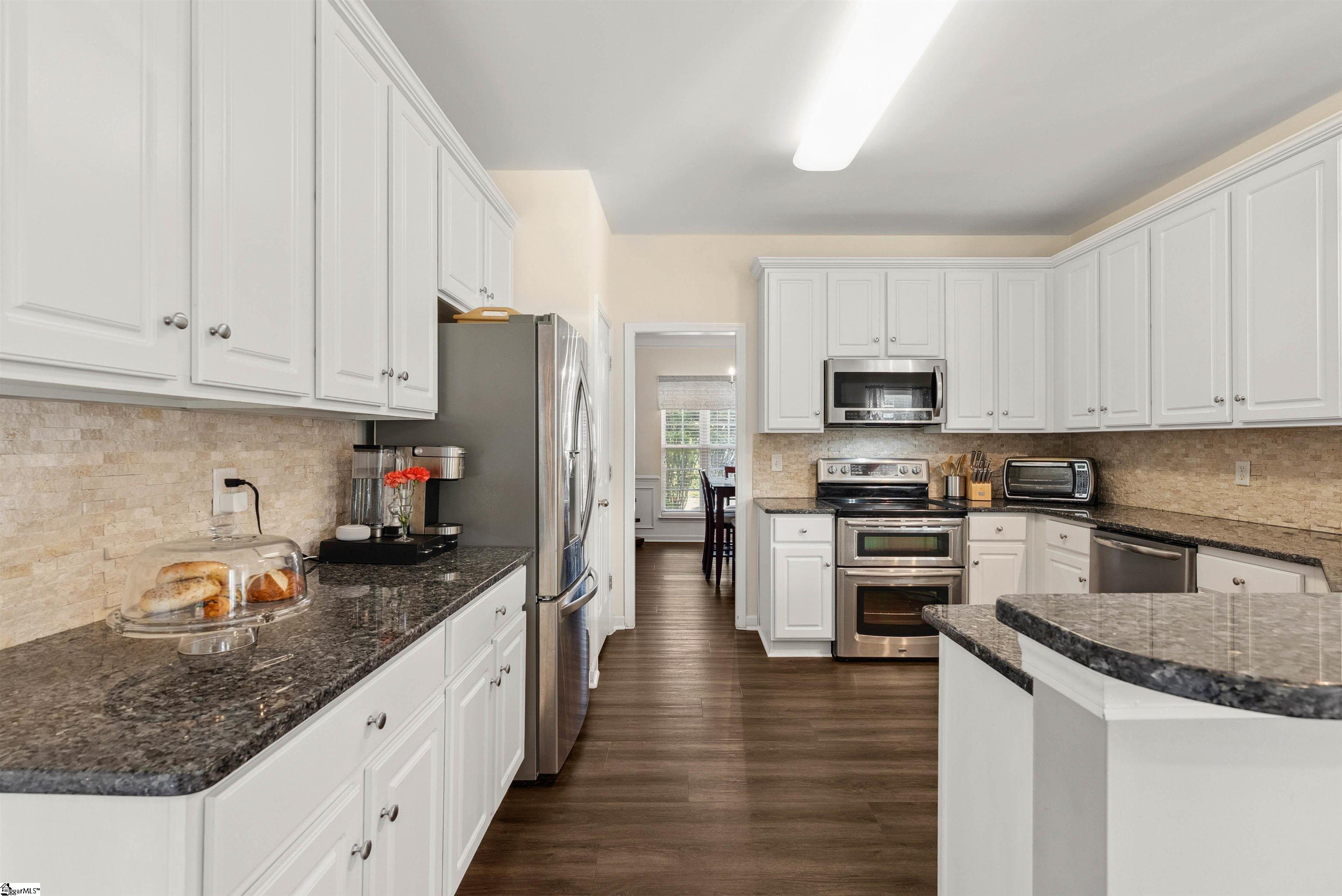 105 Franklin Meadow Way Greer, SC 29651 - Photo 8 of 38