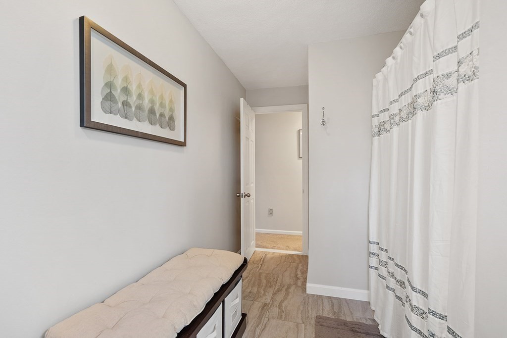 103 Robin Hill Road Chelmsford, MA 01824 - Photo 18 of 41 Gallery Image 18