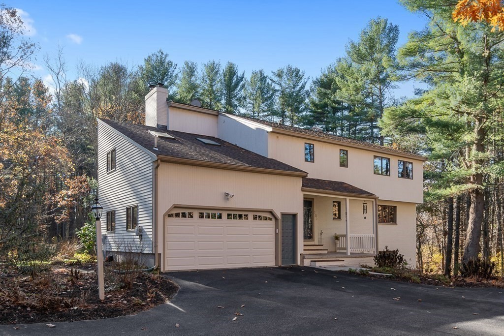 103 Robin Hill Road Chelmsford, MA 01824 - Photo 29 of 41 Gallery Image 29