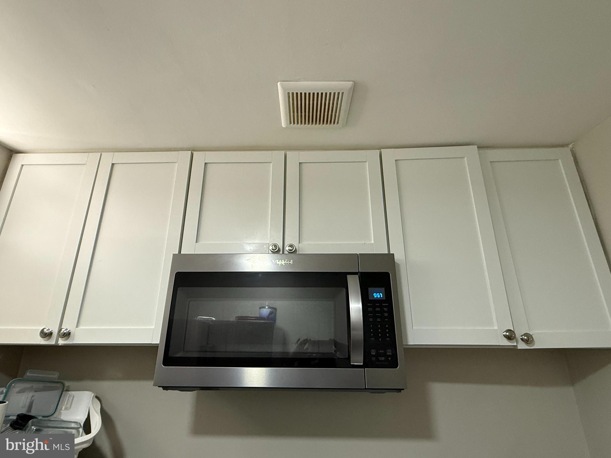 8514 Wild Spruce Drive Springfield, VA 22153 - Photo 3 of 4