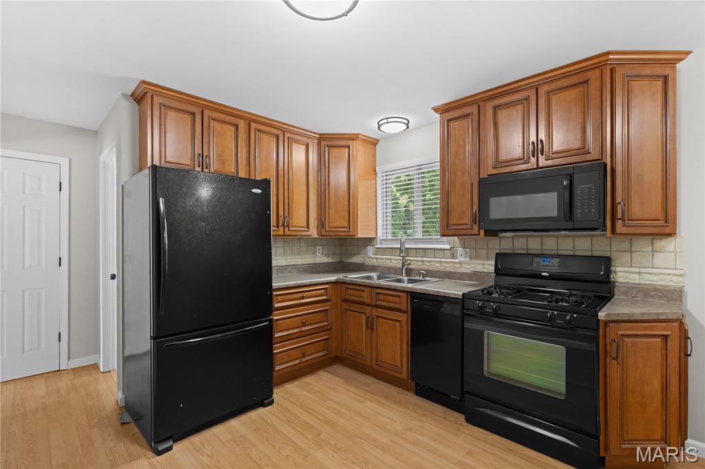 7 Sunnyfield Road St. Peters, MO 63376 - Photo 6 of 18