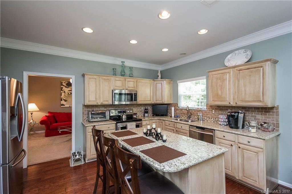 2429 Smith Cove Road Denver, NC 28037 - Photo 4 of 24 Gallery Image 4
