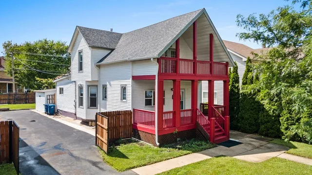 a view of backyard of house