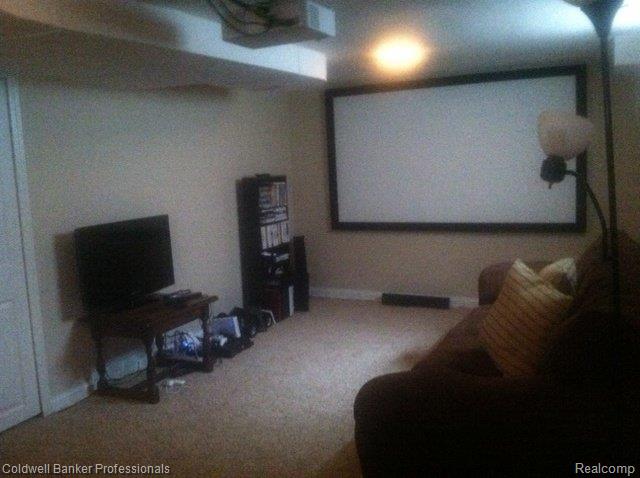 910 Washington Road Grosse Pointe, MI 48230 - Photo 17 of 19 15.JPG