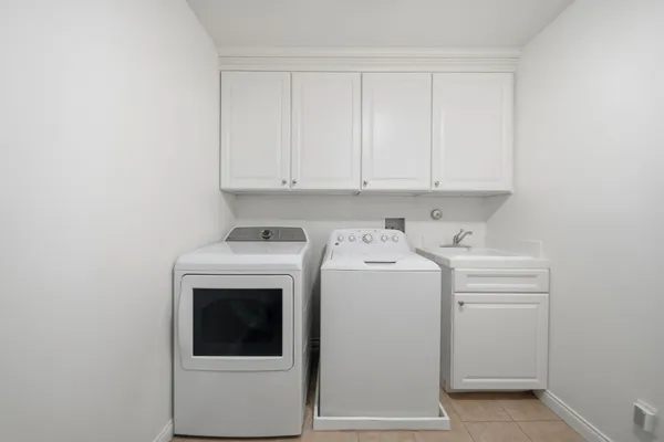 $1,575,000 | 218 Santa Barbara Street, Unit D, Santa Barbara, CA 93101