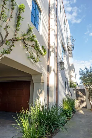 $1,575,000 | 218 Santa Barbara Street, Unit D, Santa Barbara, CA 93101