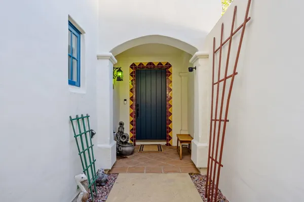 $1,575,000 | 218 Santa Barbara Street, Unit D, Santa Barbara, CA 93101