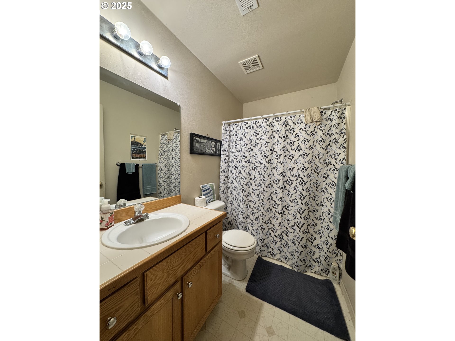 21124 Osburn Loop Fairview, OR 97024 - Photo 18 of 24 Gallery Image 18