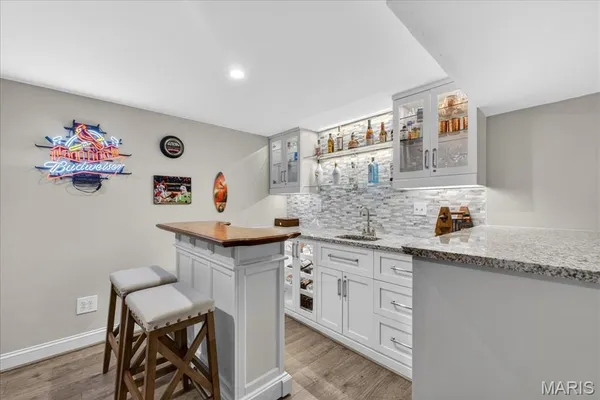 $489,900 | 548 Windsor Mill Drive, Ballwin, MO 63011