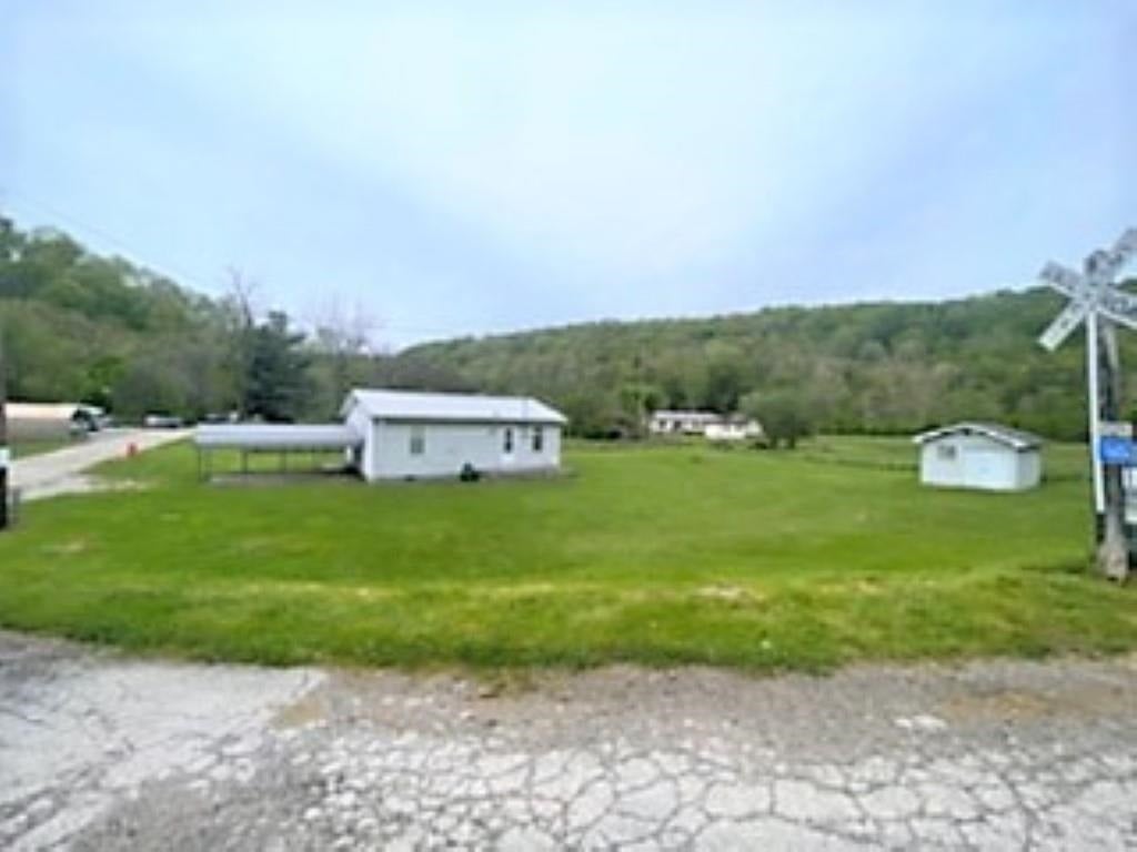 1296 Ardel Road Wayne, WV 25570 - Photo 2 of 14 Gallery Image 2