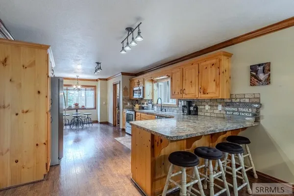 $949,000 | 3759 Bills Loop N Road, Island Park, ID 83429