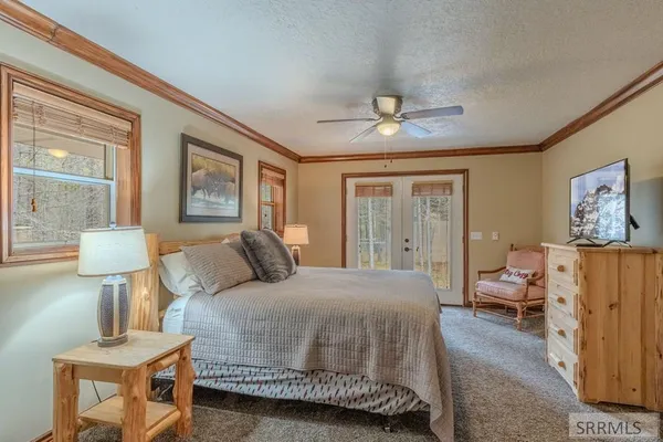 $949,000 | 3759 Bills Loop N Road, Island Park, ID 83429