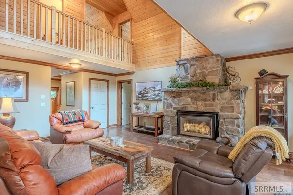 $949,000 | 3759 Bills Loop N Road, Island Park, ID 83429