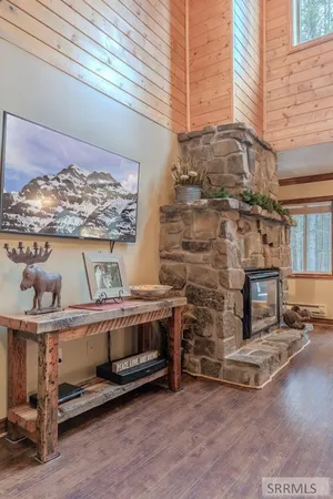 $949,000 | 3759 Bills Loop N Road, Island Park, ID 83429