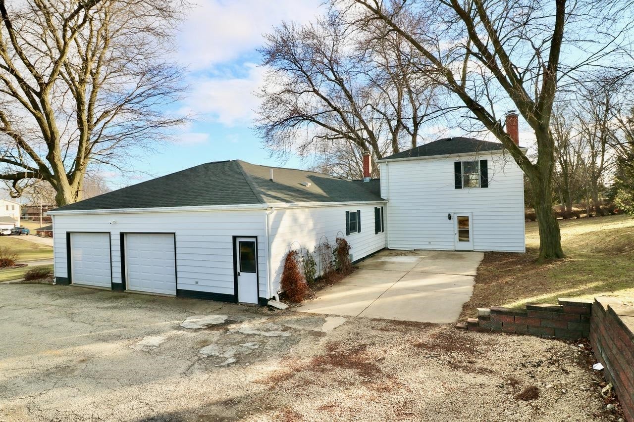 2473 Radford Road Dubuque, IA 52002 - Photo 34 of 45 Gallery Image 34