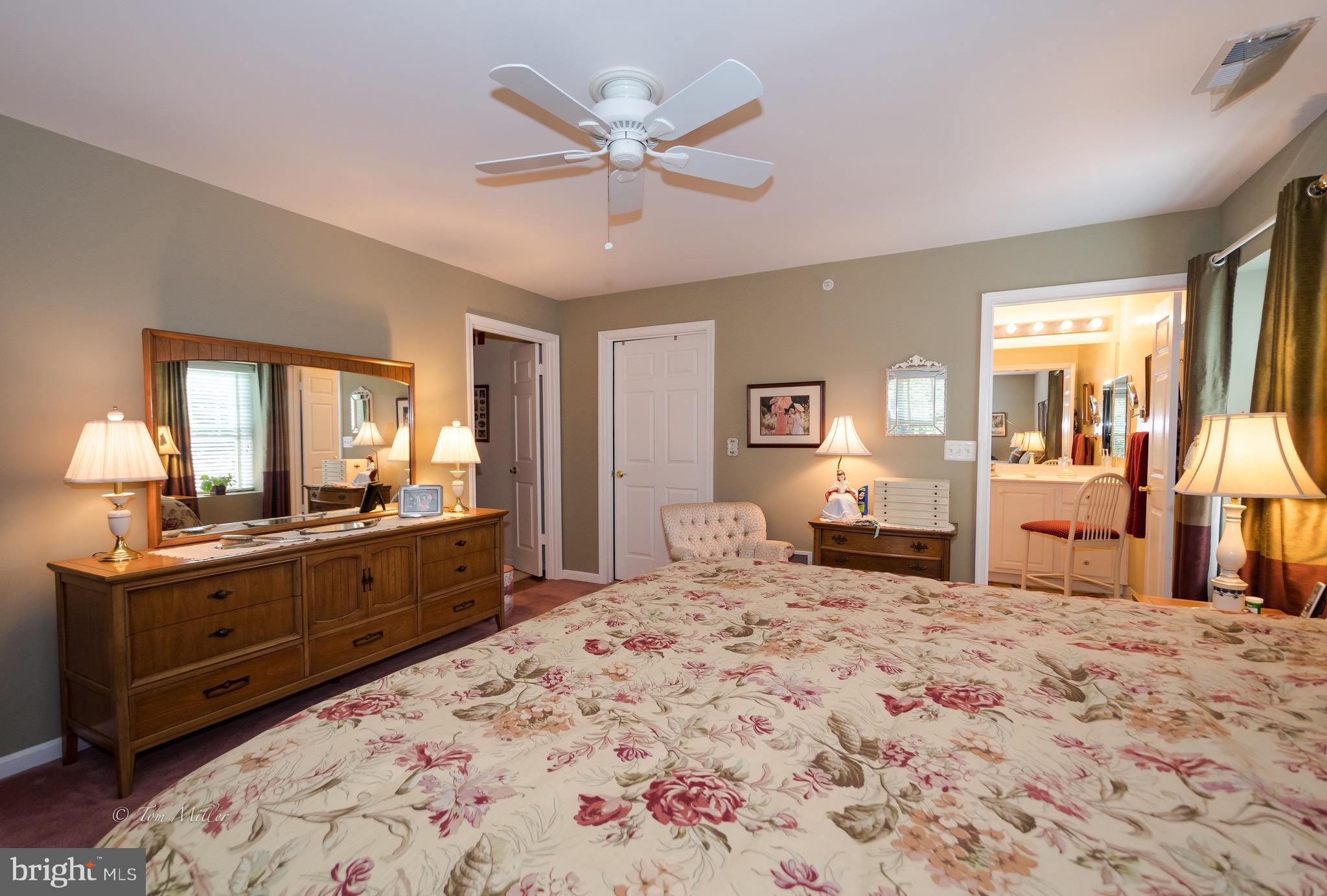 Bedroom (Master)