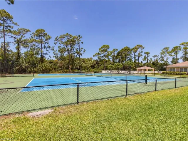 a view of a tennis court