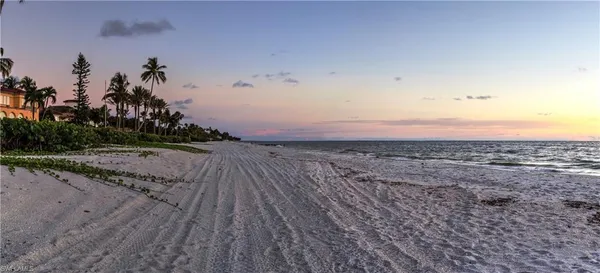 $9,000 | 929 Marble Drive, Naples, FL 34104