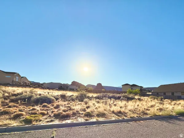 $299,000 | 2233 Rio Verde, Moab, UT 84532