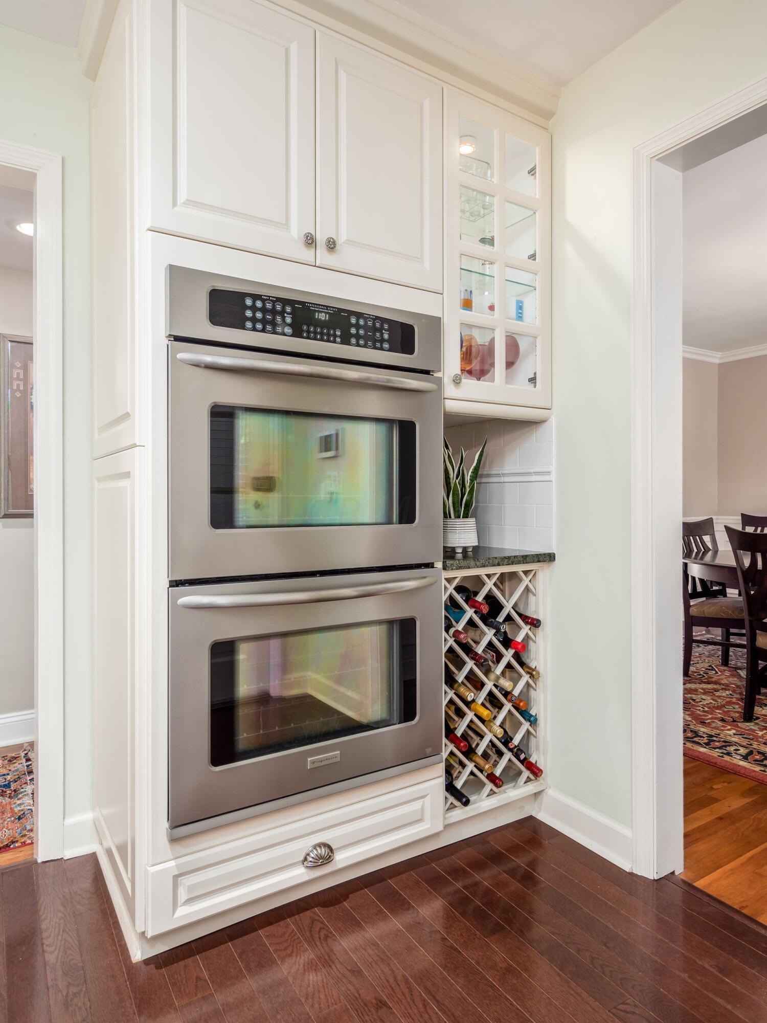 363 South Kellner Road Columbus, OH 43209 - Photo 24 of 72 Kitchen