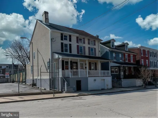 $399,900 | 328 Church Street, Phoenixville, PA 19460