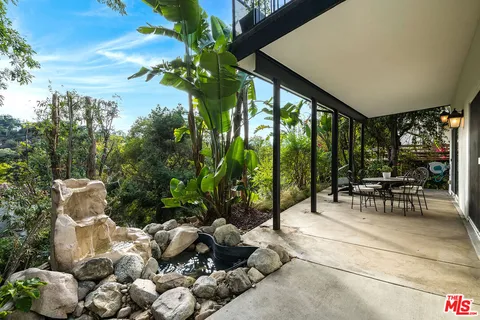 $1,795,000 | 3261 North Knoll Drive, Los Angeles, CA 90068