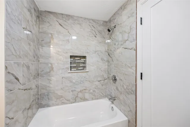 $239,000 | 10928 L And M Road, Montgomery, TX 77316