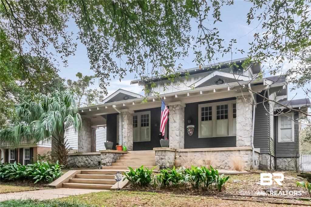 300 McDonald Avenue Mobile, AL 36604 - Photo 2 of 24