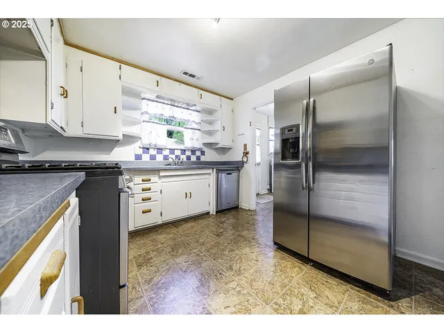 $525,000 | 681 Liberty Street, Ashland, OR 97520