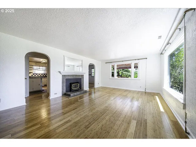 $525,000 | 681 Liberty Street, Ashland, OR 97520