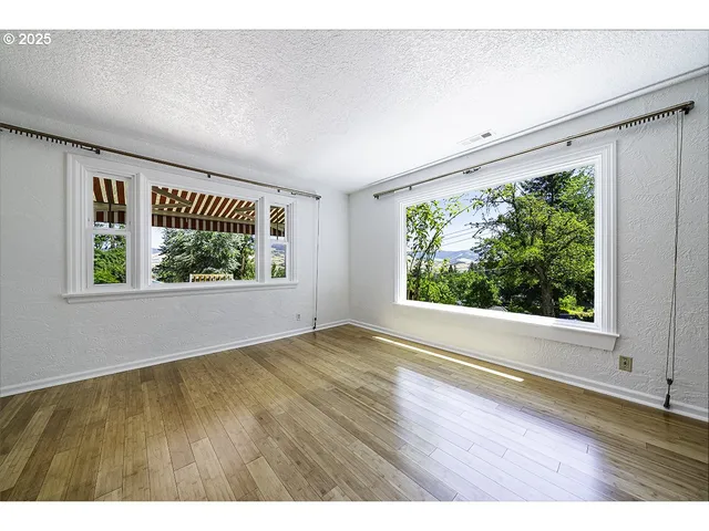 $525,000 | 681 Liberty Street, Ashland, OR 97520