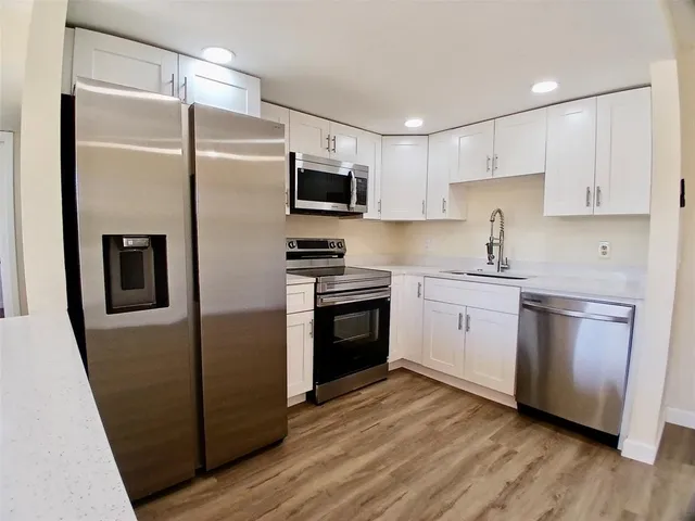 $2,150 | 4131 Oak Terrace Drive, Unit 4131, Greenacres, FL 33463